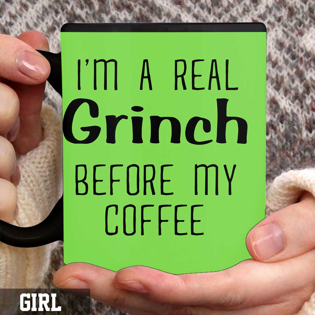 Vor meinem Kaffee – Personalisierte Weihnachtsstola-Tasse