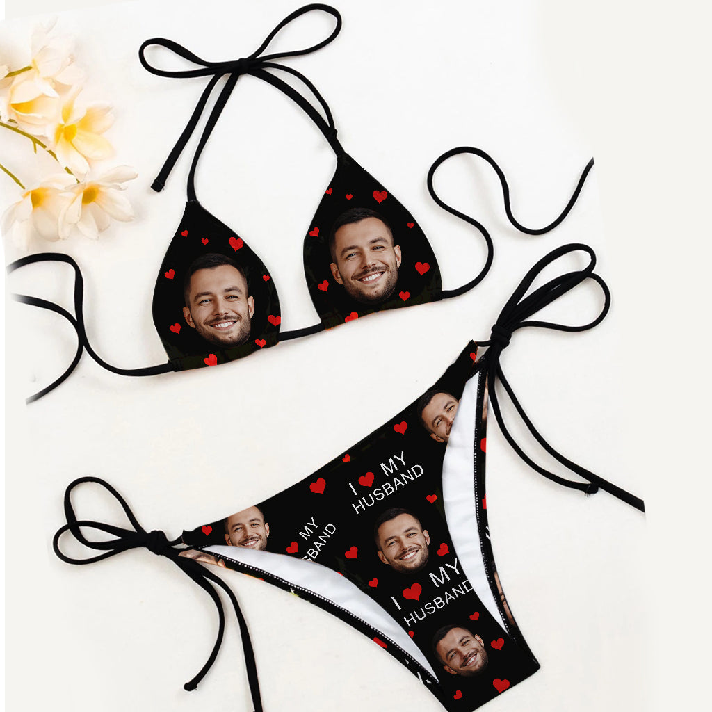 Ich liebe meinen Ehemann – Personalisierter Triangel-Bikini für Paare und Herrenshorts