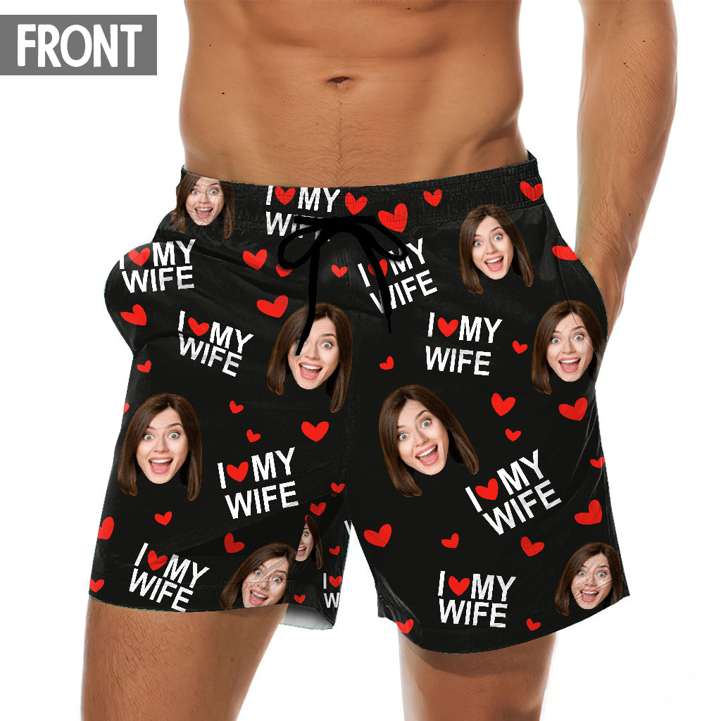 Ich liebe meinen Ehemann – Personalisierter Triangel-Bikini für Paare und Herrenshorts