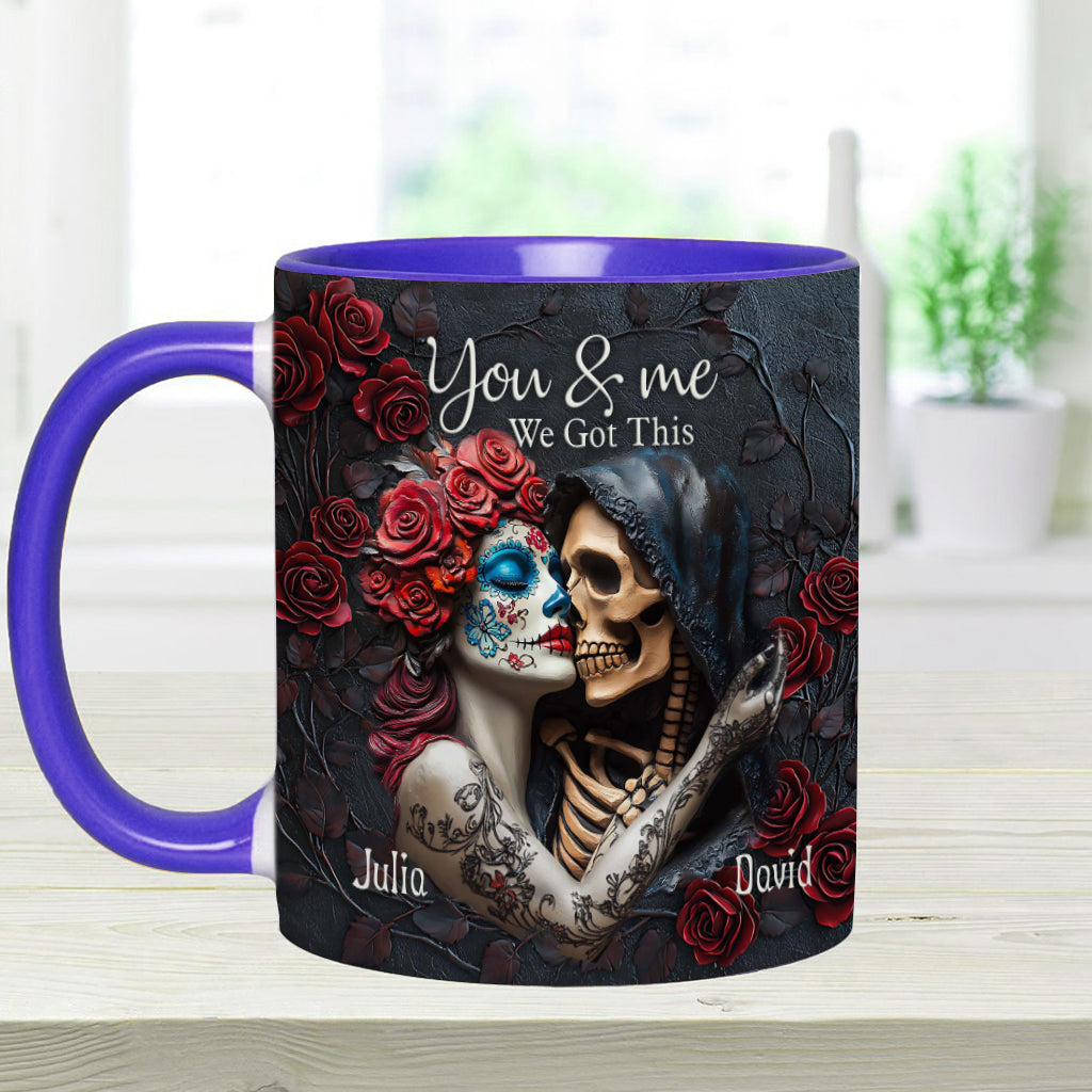 „Du und ich, wir schaffen das“ – Personalisierte Tasse mit Totenkopf-Akzent