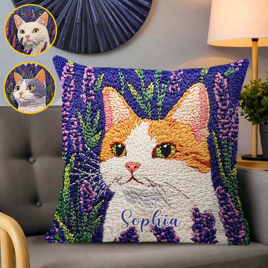 Verträumte Katze – Personalisiertes Katzen-Dekokissen