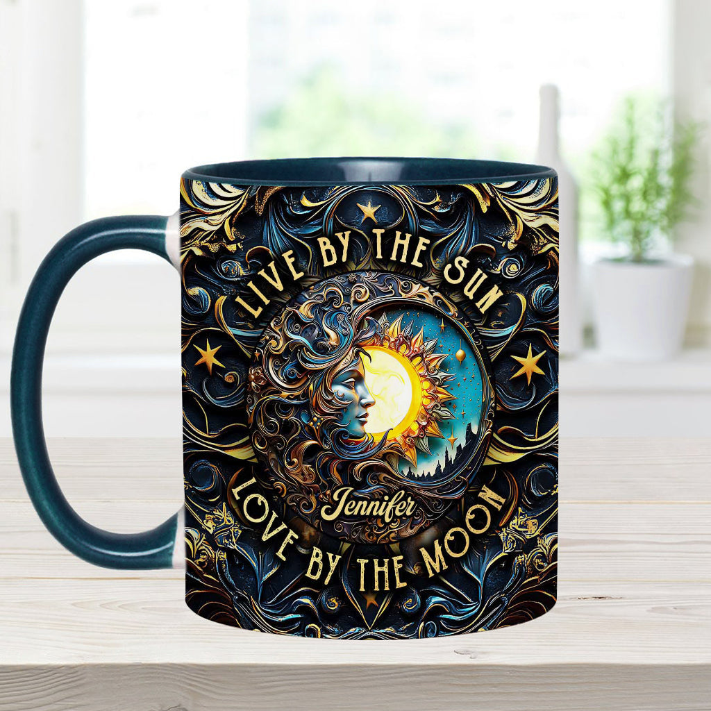 Lebe nach der Sonne, liebe nach dem Mond – Personalisierte Tasse mit Hippie-Akzent