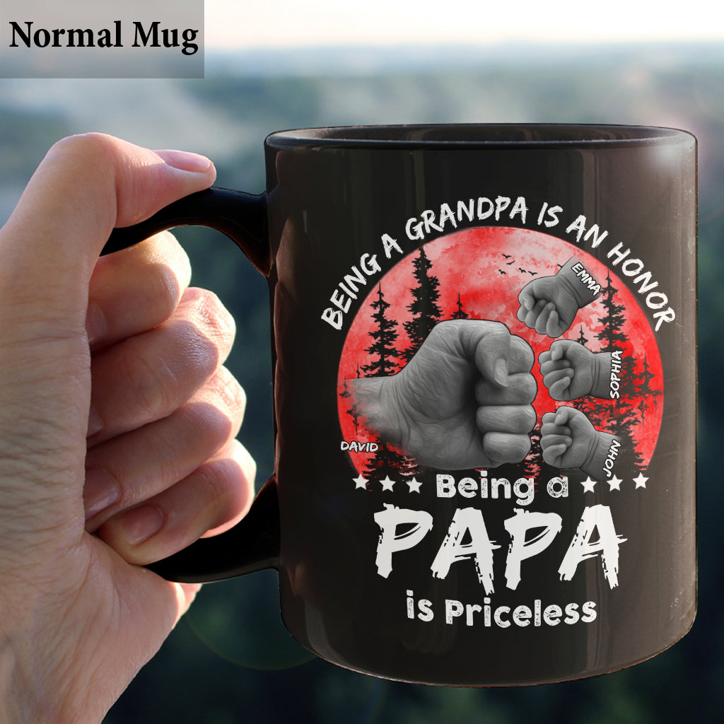 Vater-Sohn-Faustgruß mit rotem Mond – personalisierte Vater-Tasse